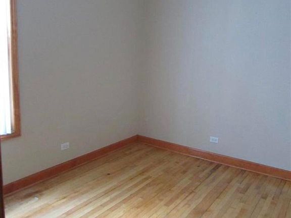 4th image of 3707 N Kimball Ave #1F