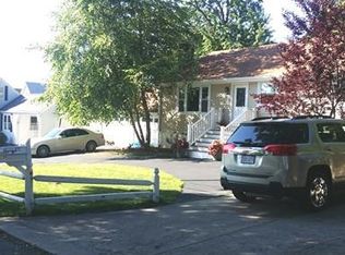 204 Crawford St, Lowell, MA 01854