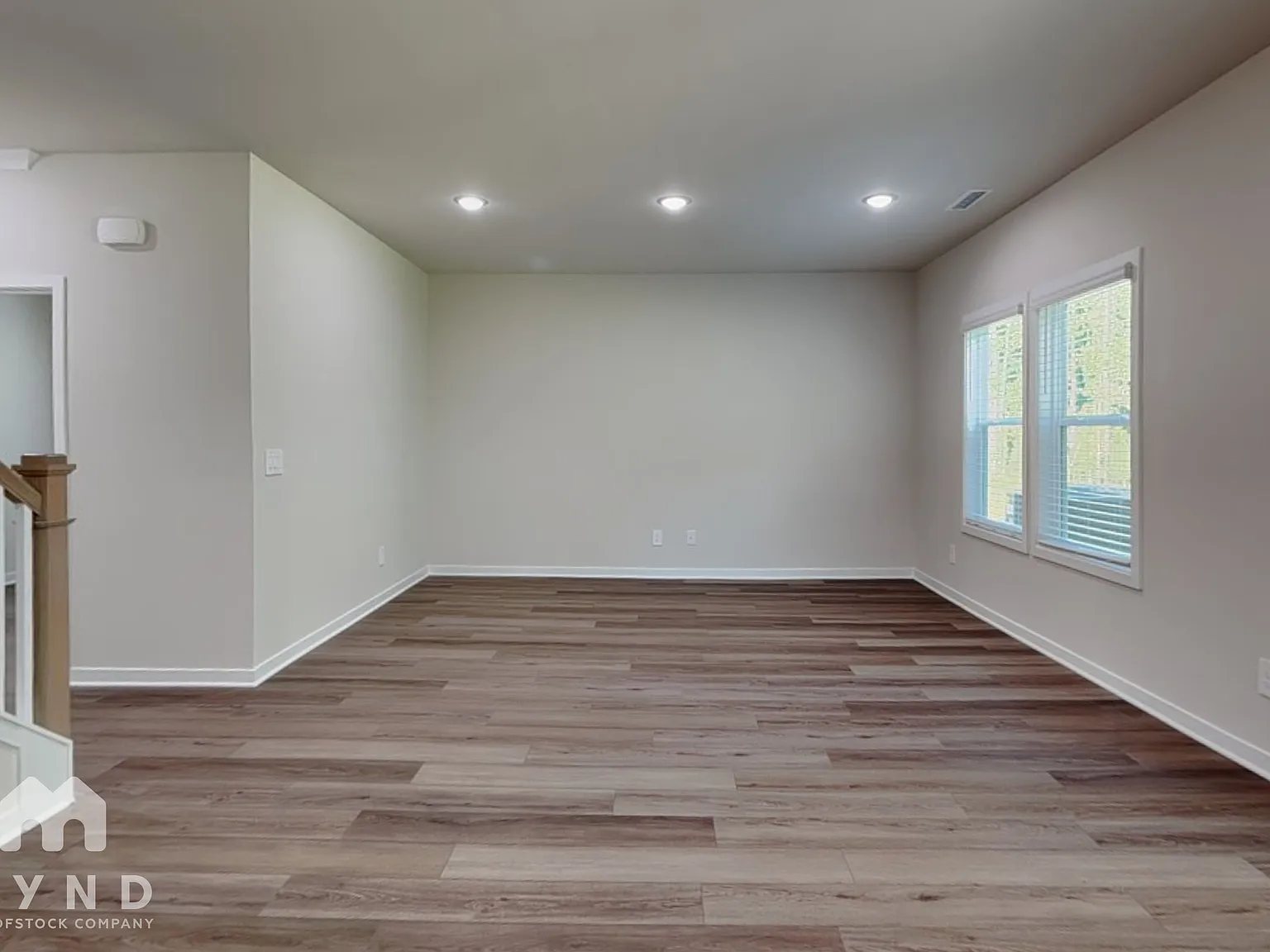 4 bed, 2.5 bath, 2514 sqft, $2,370 — Photo 3