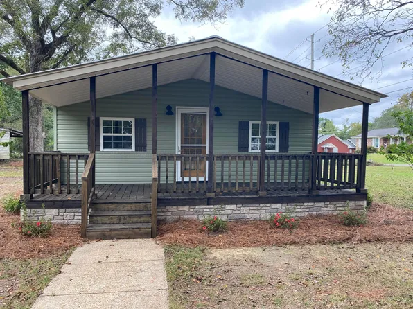 559 4th St NW, Carbon Hill, AL 35549
