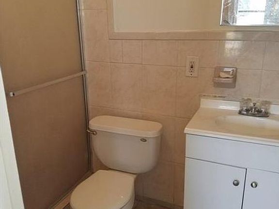 2nd image of 13480 NE 6th Ave APT 203