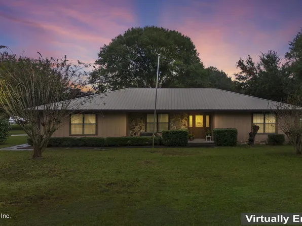 9647 BARBER Loop, Macclenny, FL 32063
