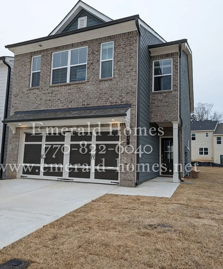 Pet Friendly .. 3 Bed 2.5 Bath Townhome In Stunning New Community — Photo 2