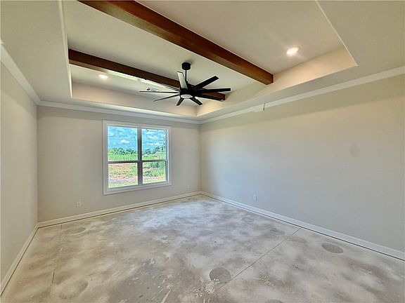 5th image of 701 Steep Hill Ln