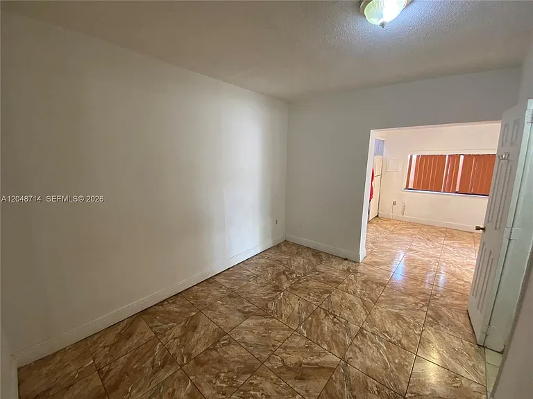 2460 NW 15th St #4 — Photo 20