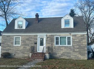 22 Berger Ave, Oakhurst, NJ 07755
