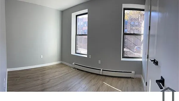 475 E 95th St #1B — Photo 4