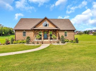 7 Fox Run Ln, Carthage, TN 37030