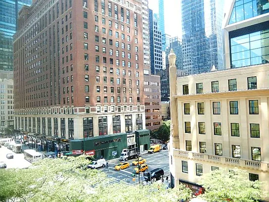 Rented by City Connections Realty | media 29