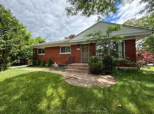 1627 Chaucer Ave #1 & 2, Ottawa, ON K1G0R7