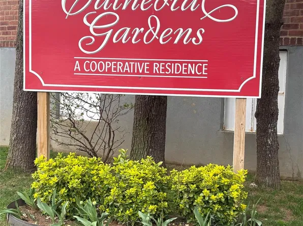32 Cathedral Avenue #1B, Hempstead, NY 11550