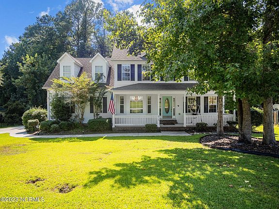 2nd image of 815 Welton Circle