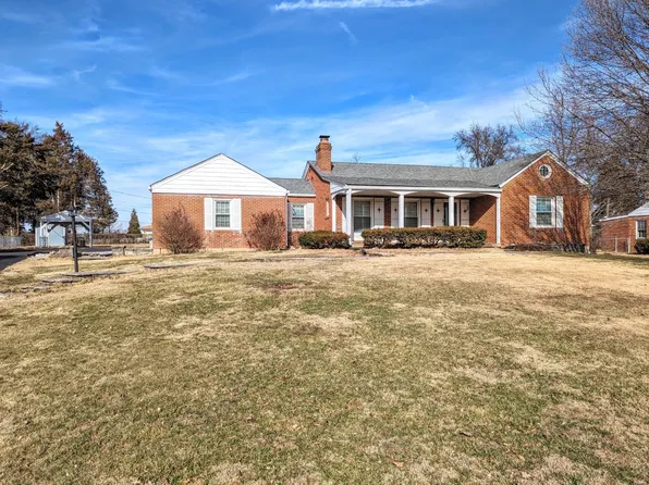 11943 Lombardy Ln, Saint Louis, MO 63128