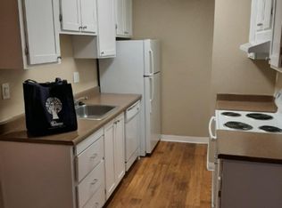 7932 La Riviera Dr APT 186, Sacramento, CA 95826