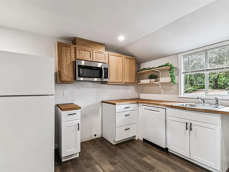 1006 E 26th Ave #1 — Photo 18