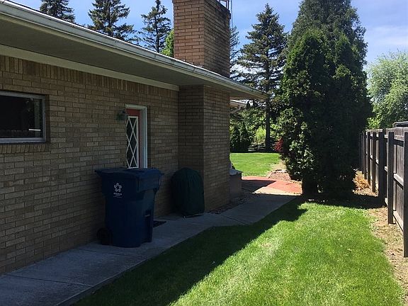 2nd image of 2132 Caranome Dr