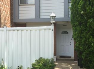 7 Cornwallis Sq, Newark, DE 19713