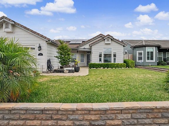 2nd image of 321 Quailhollow Dr