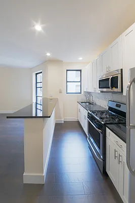 Rented by REAL New York | media 9