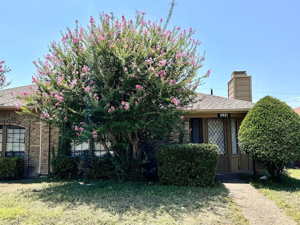 1st image of 11921 Garden Terrace Dr
