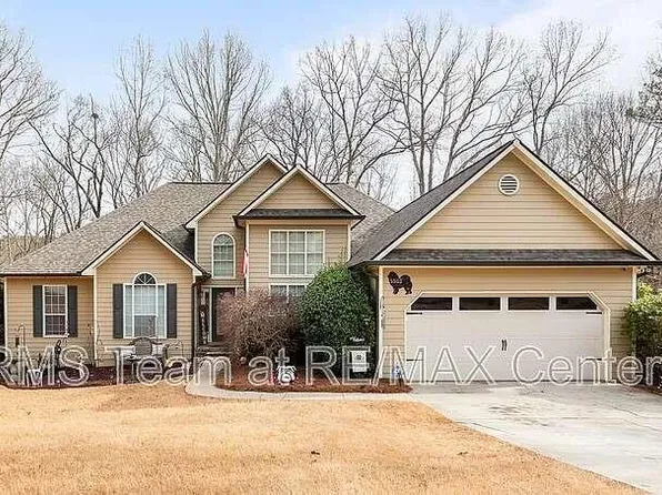 5503 Forest Dr, Loganville, GA 30052
