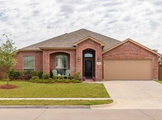 322 Acadia Ln, Forney, TX 75126