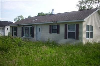 1st image of 42 Oberlin Ave