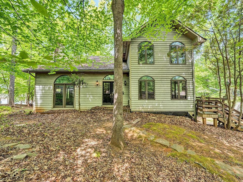 1st image of 115 Briarcliff Dr