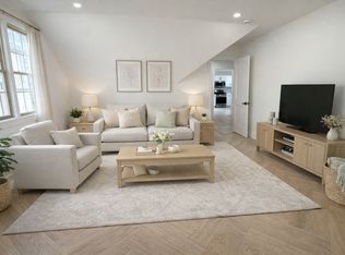 63 Bryant Ave FLOOR 2, Staten Island, NY 10306