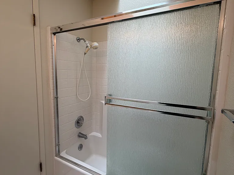100 Cornell St — Photo 26