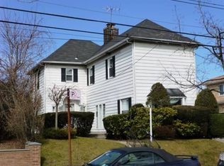 10825 68th Ave, Forest Hills, NY 11375