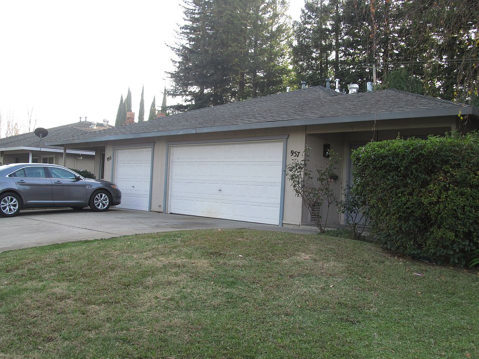 1st image of 957 Woodshire Way