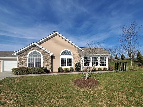 2nd image of 2531 Baskette Way