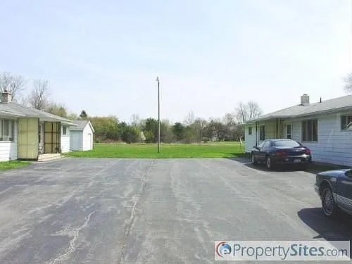 211 Lutzke Rd photo 1