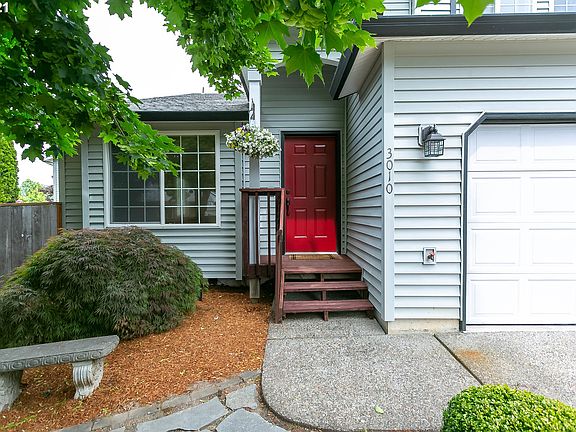 3rd image of 3010 NE Kaster Dr