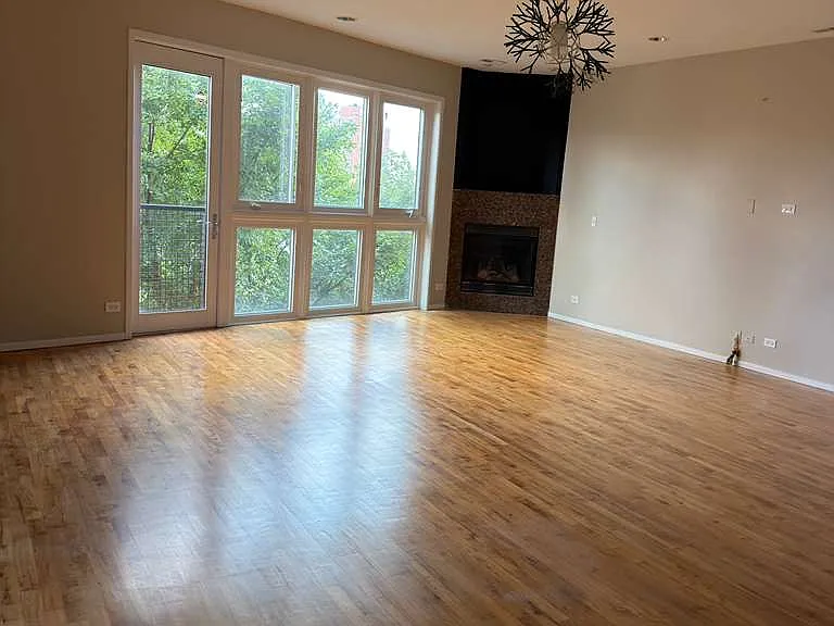 2442 W Madison St #3 — Photo 2