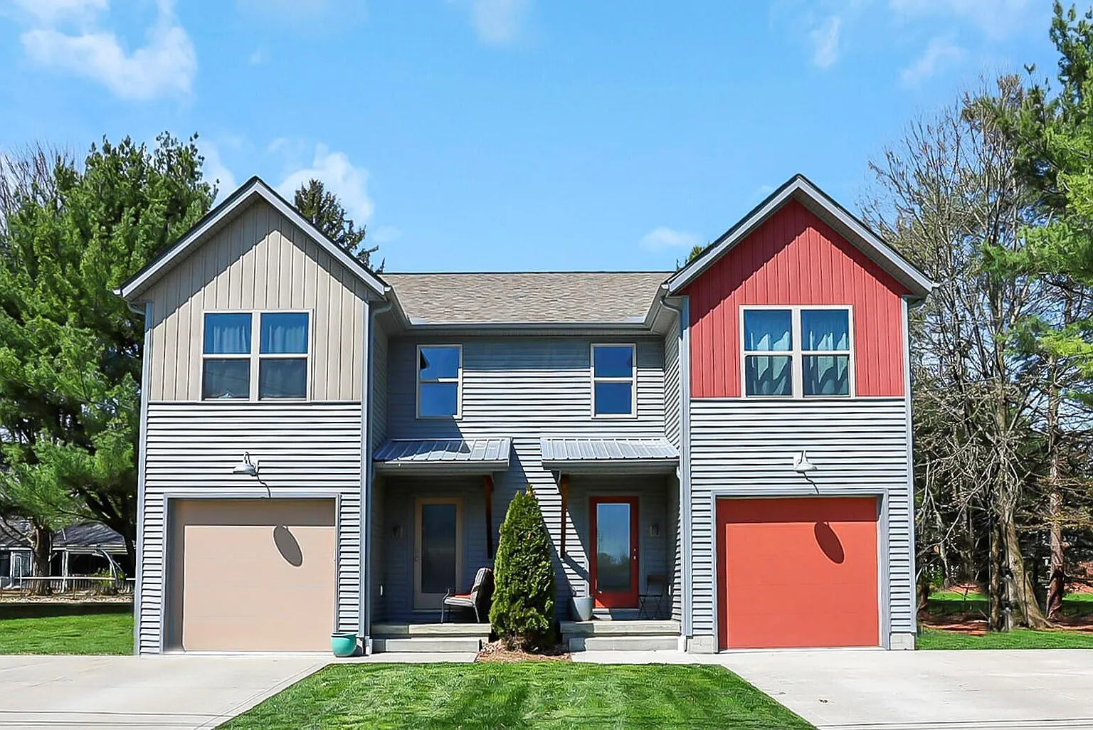 3 bed, 2.5 bath, 1648 sqft, $2,095 — Photo 1