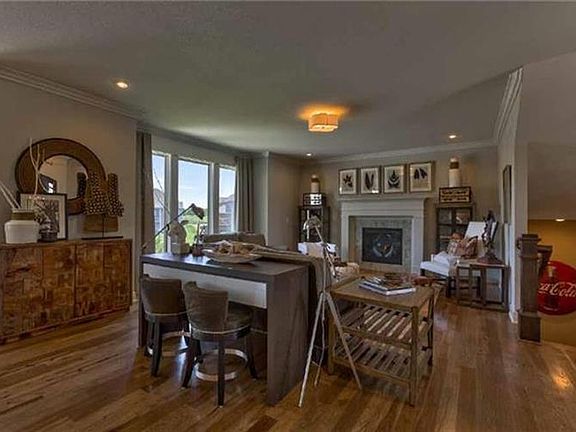 3rd image of 17105 Stearns St