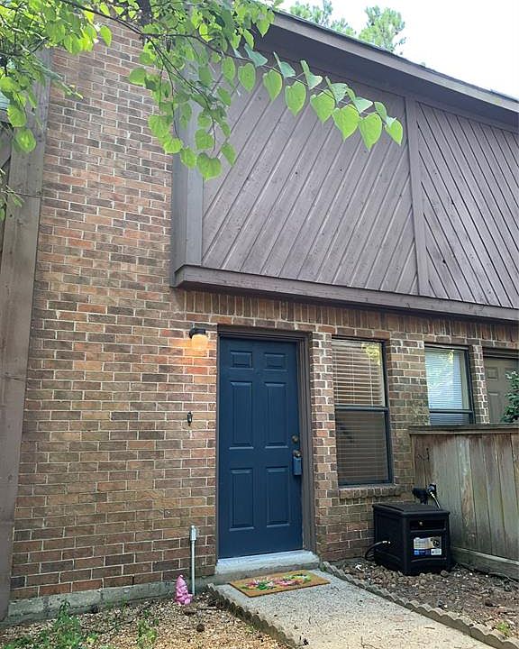 1st image of 30 Willowwood Cir