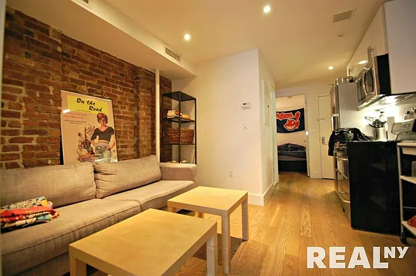 Rented by REAL New York | media 20