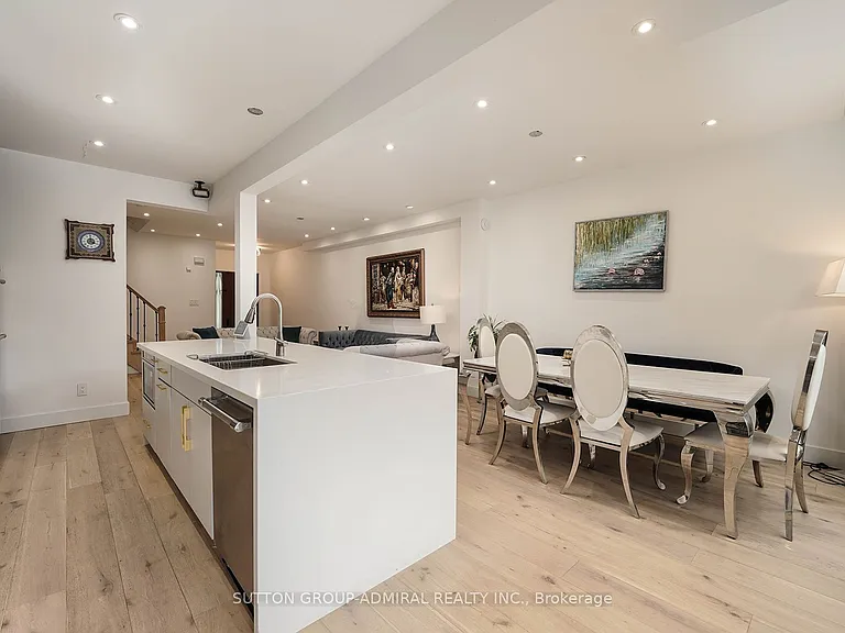68 Addison St #2-& — Photo 18