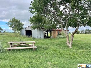 3 Mack Hale Rd, Seadrift, TX 77983