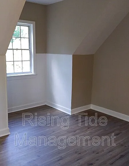 229 Pinewood Ave — Photo 17