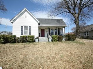 124 Connecticut Ave, Greer, SC 29650