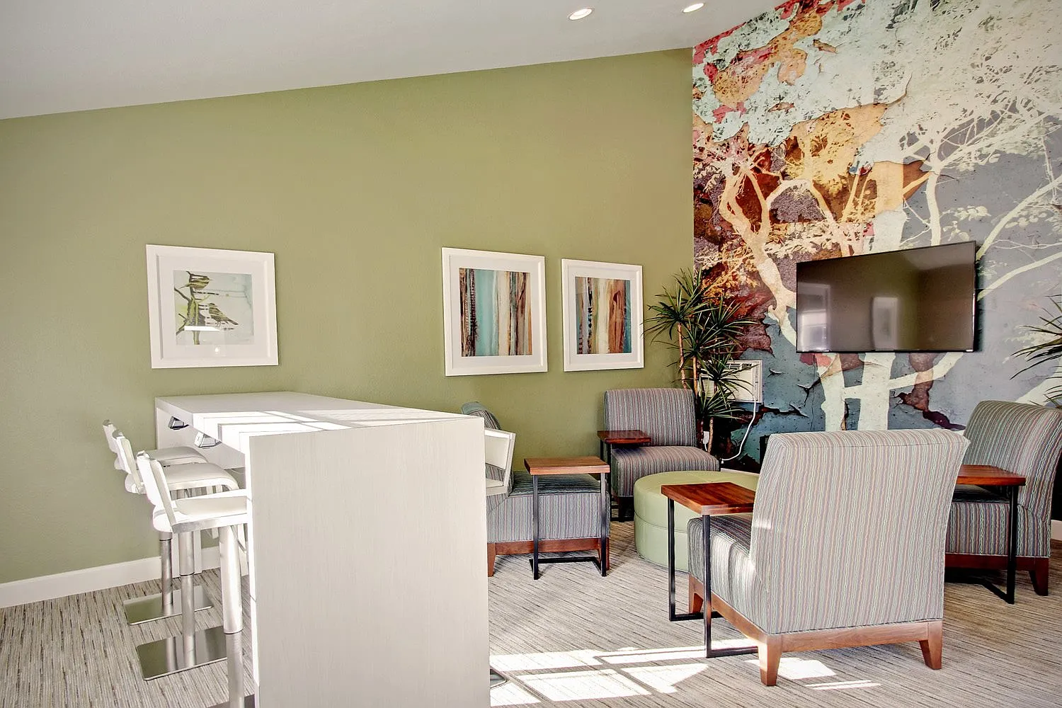 2 bed, 923 sqft, $2,750 — Photo 3