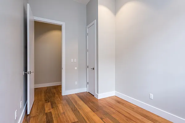 Rented by Nooklyn NYC LLC | media 22