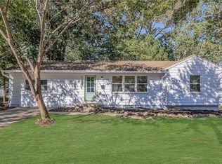 8300 E 106th St, Kansas City, MO 64134