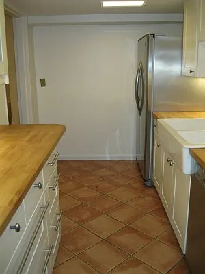 Rented by Tower Brokerage | media 6