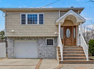 63 Remsen Ave, Hempstead, NY 11550