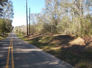 Camellia Rd, Silverhill, AL 36576